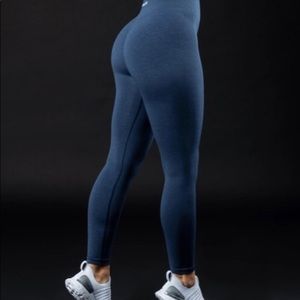 NWOT Alphalete Amplify Leggings | Oceania, Medium